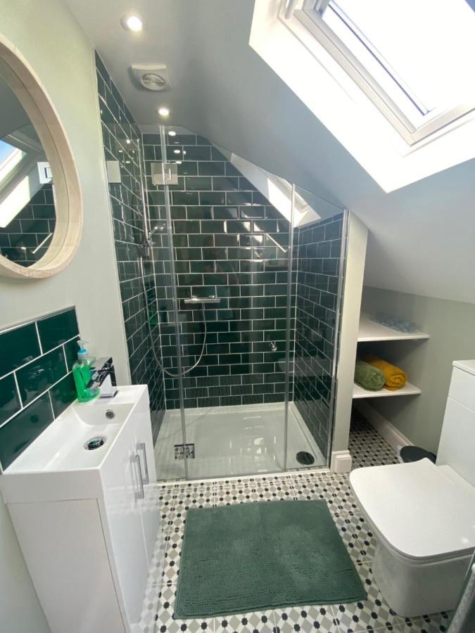 East Llanteg Guest House 安姆罗斯 外观 照片