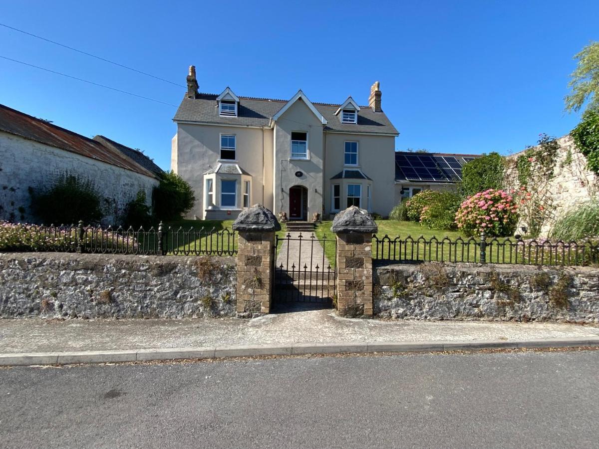 East Llanteg Guest House 安姆罗斯 外观 照片